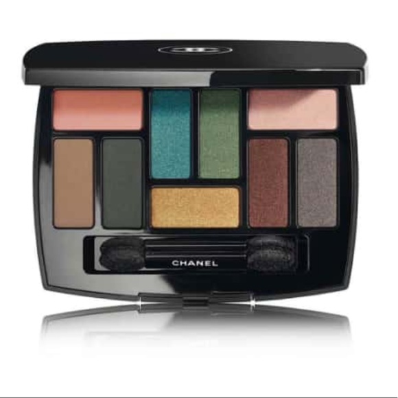 CHANEL Other - CHANEL EDITION No. 1 AFFRESCO LES 9 OMBRES